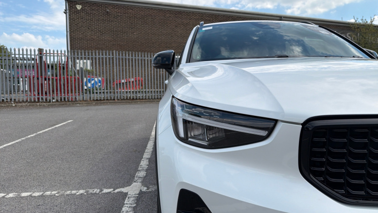 Volvo XC40 2.0 B3P Plus Dark 5dr Auto Petrol Estate